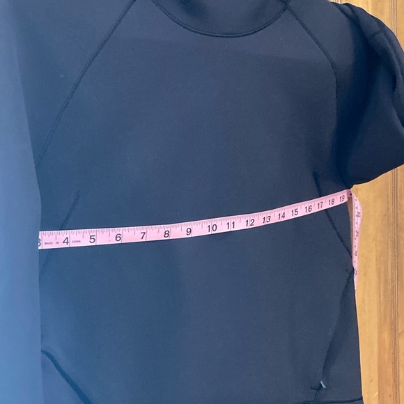 Lululemon Airwrap hoodie - Picture 8 of 8